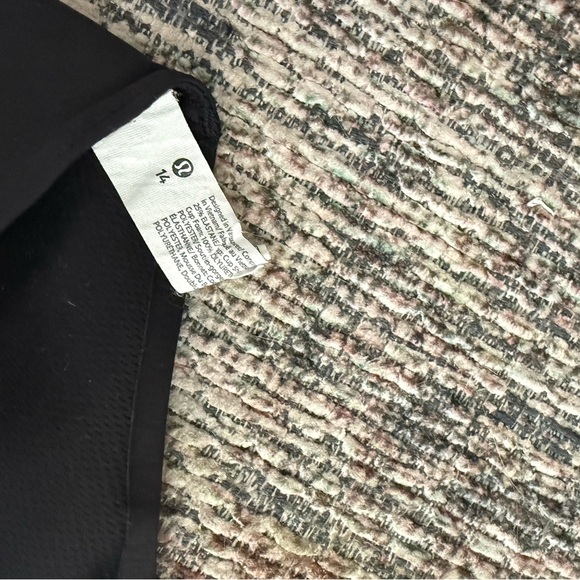 lululemon like a cloud longline bra *light support D/DD - Picture 9 of 9